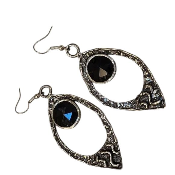 Tear Drop Pierced Earrings Hammered Silver Round Black Stone 2 inch drop - Picture 3 of 13